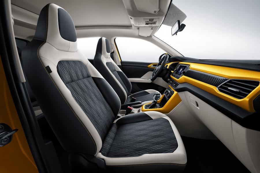 Интерьер Volkswagen T-Cross 280 TSI 2019 года  (CN) (фото 16 из 38)